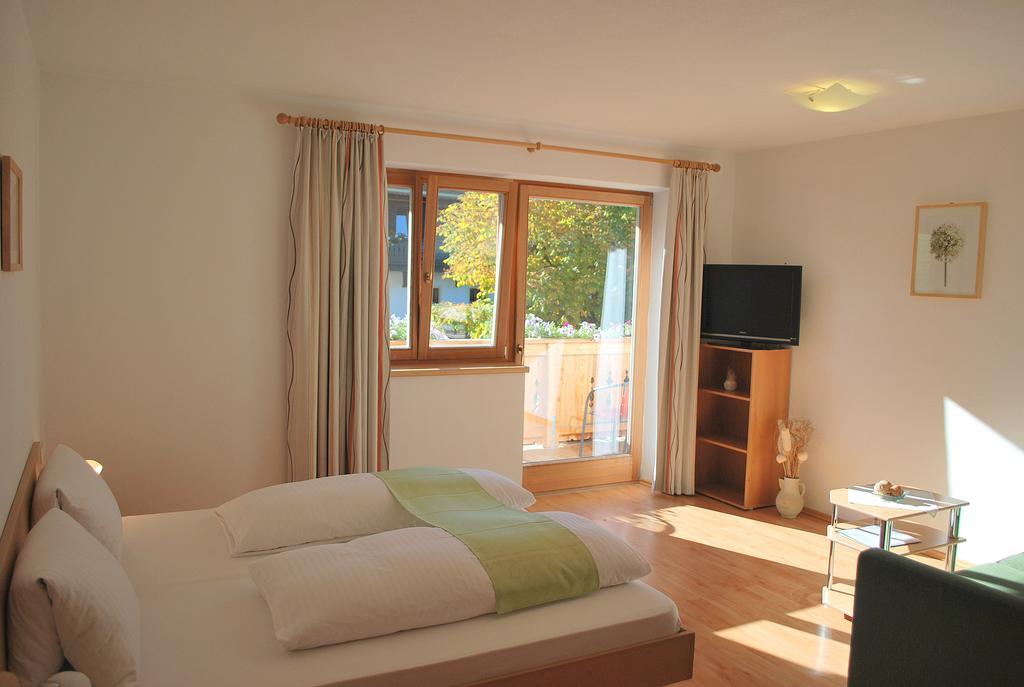 Berggasthof Baernstatt Scheffau am Wilden Kaiser Room photo